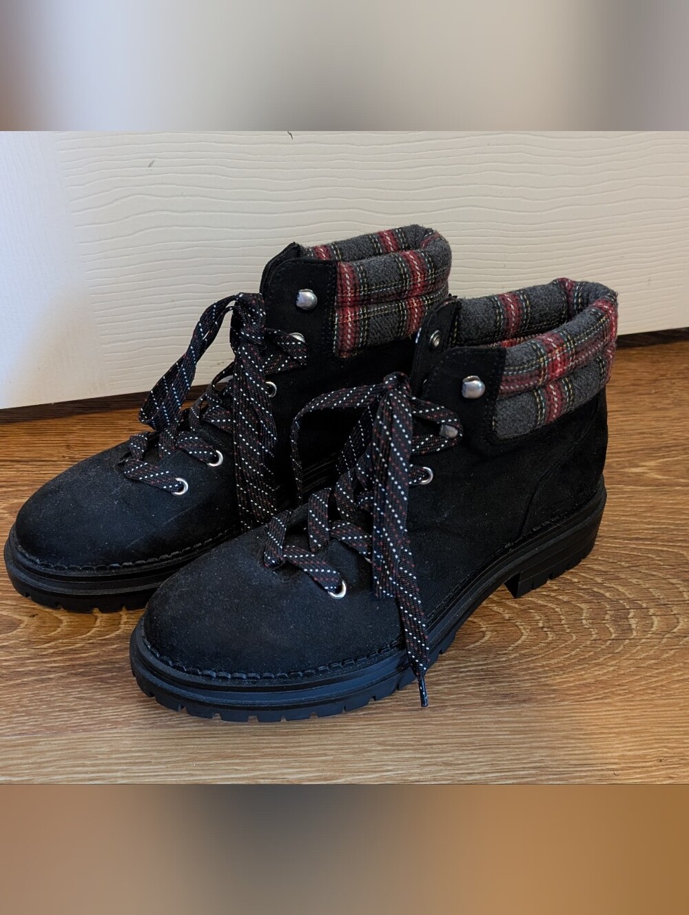 SO Haileyy Women's Hiking Boots Black with Red & Gray Plaid Collar